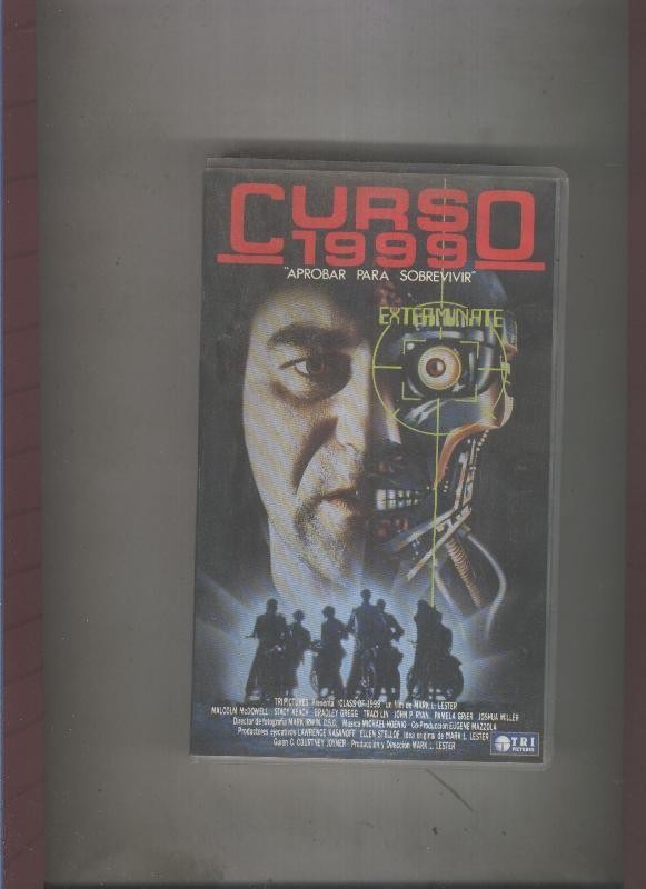 Video VHS: Curso 1999, aprobar para sobrevivir