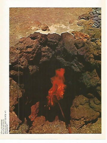 LAMINA 1702: LANZAROTE. Horno natural en la Montaña de Fuego