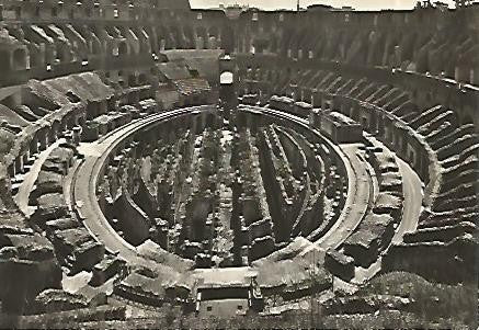 Postal 53826:ROMA. Interior del Coliseum