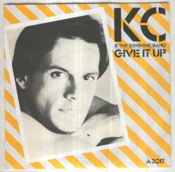 Disco 45 r.p.m: KC AND THE SUNSHINE BAND - Give It Up (AM Records)