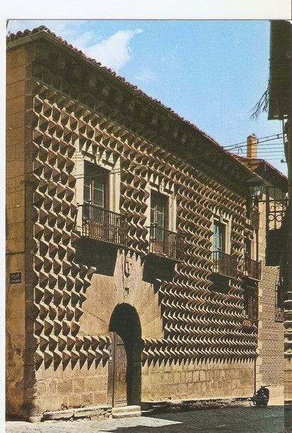 Postal 046877 : Segovia. Casa de los Picos
