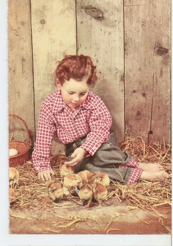 Postal 046915 : Niña jugando