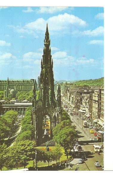Postal 047025 : Scott Monument Princess Street Edinburgh