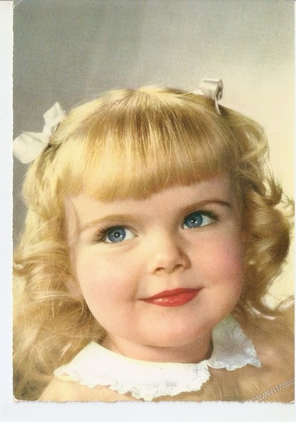 Postal 047091 : Niña rubia sonriendo