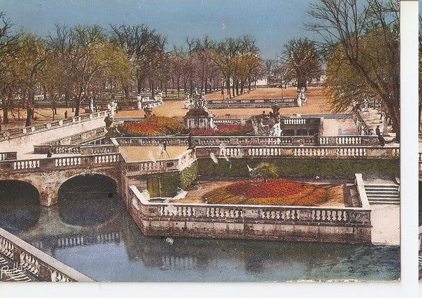 Postal 047303 : Nimes (Gard). Les jardins de la Fontaine. Dessines par Le Notre