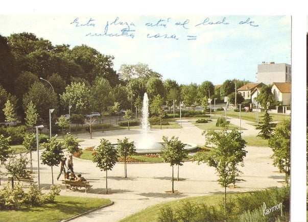 Postal 047464 : LHay-Les-Roses (Val de Marne). Place Leon Jouhaux