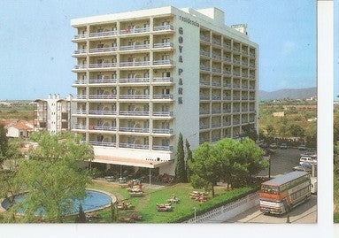 Postal 047995 : Roses (Costa Brava). Hotel-residencia Goya-Park. Platja de Santa Margarida