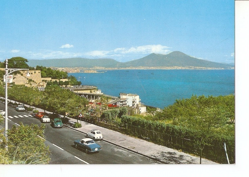 Postal 041322 : Napoli. Vesuvio visto da via Petrarca