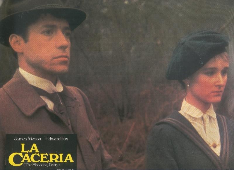Caratula cine: La caceria, un film de Alan Bridges, numerada 04 en trasera