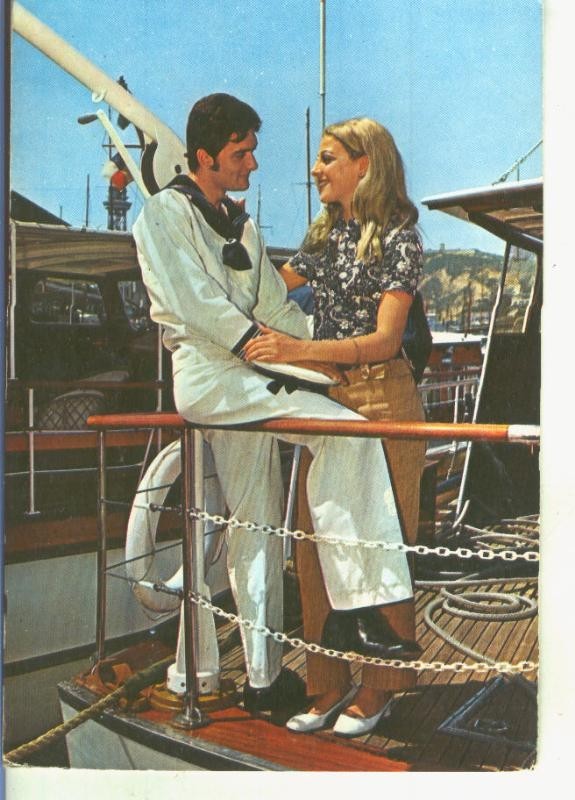 Postal 015047: pareja romantica a bordo de un yate