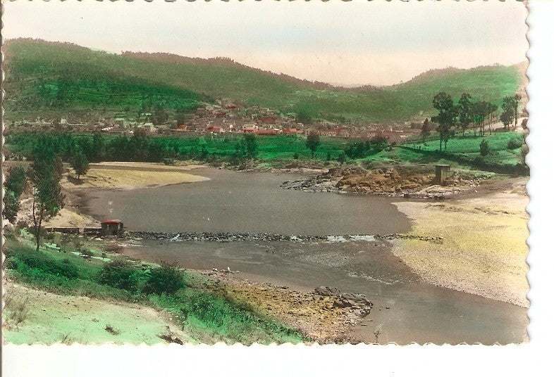 Postal 037034 : Orense. Paisaje del Rio Miño