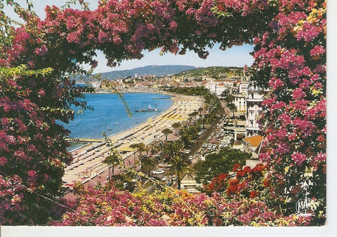 Postal 046696 : LaCote dAzur - Cannes. La Croisette et le Suquet