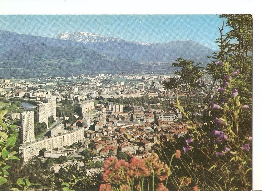 Postal 035008 : Grenoble. Partie Nord de la Ville et le Taillefer