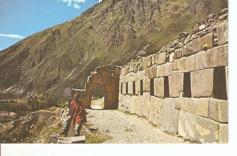 Postal 031343 : Portada de Ollantaytambo Inca Masonry showing the gate and niches. Cuzco Peru