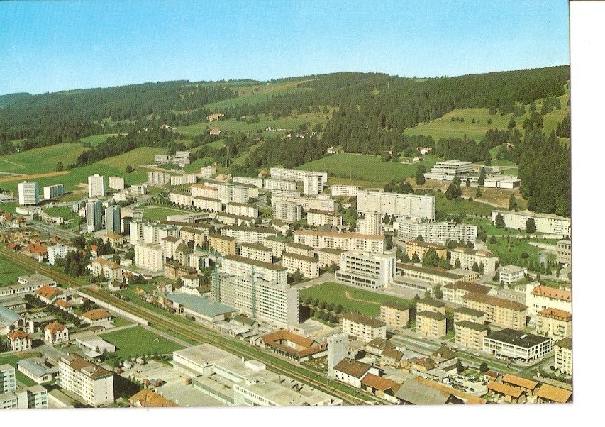 Postal 035434 : La Chaux-de-Fonds. Quartiers des Forges et le nouveau gymnase