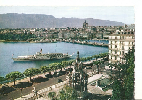 Postal 028041 : Geneve, Le Monument Brunswick et vue sur la Ville