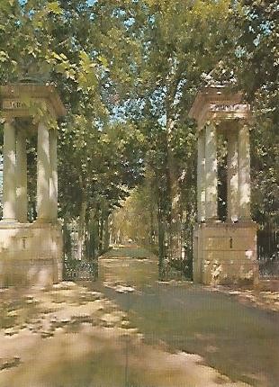 POSTAL 54962: ARANJUEZ. Entrada al Jardin del Principe