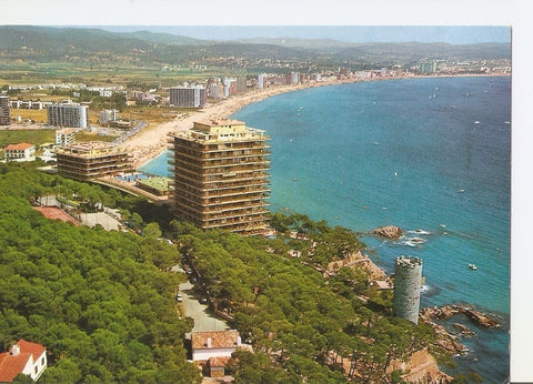 Postal 023518 : Costa Brava Torre Valentina al fondo Palamos