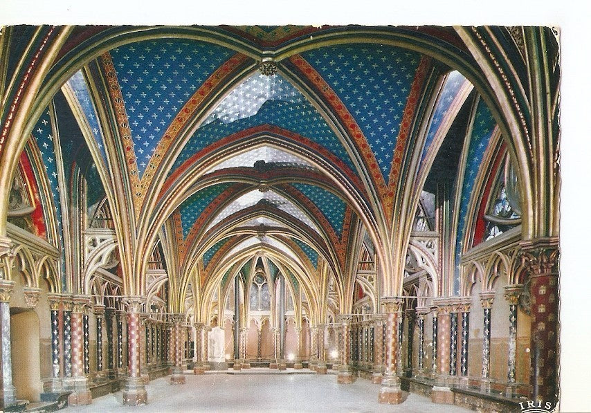 Postal 043650 : Paris. La Sainte-Chapelle. Interieur de la chapelle basse