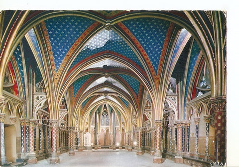 Postal 043650 : Paris. La Sainte-Chapelle. Interieur de la chapelle basse