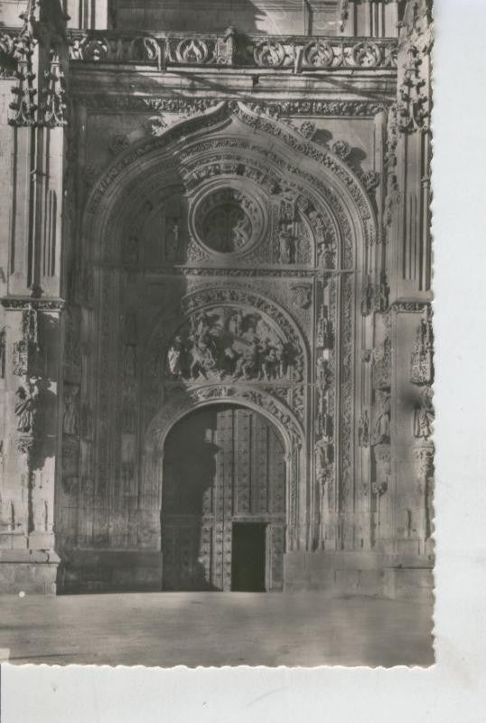 Postal B/N 0437 : Puerta de Ramos de la catedral nueva de Salamanca