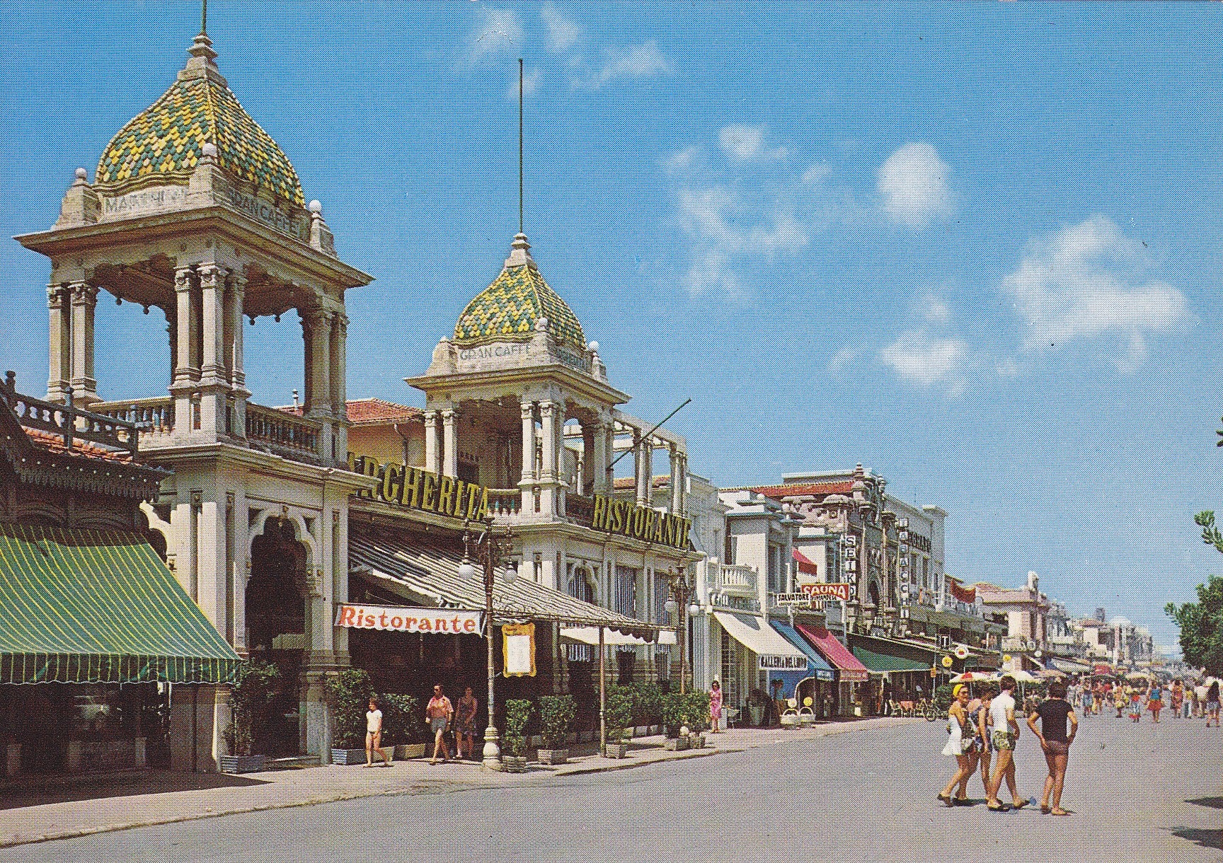 Postal 60861: Promenade . Viareggio