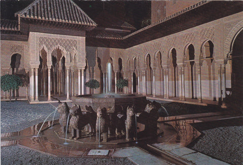 Postal 60999: Patio de los leones iluminado. Alhambra (Granada)