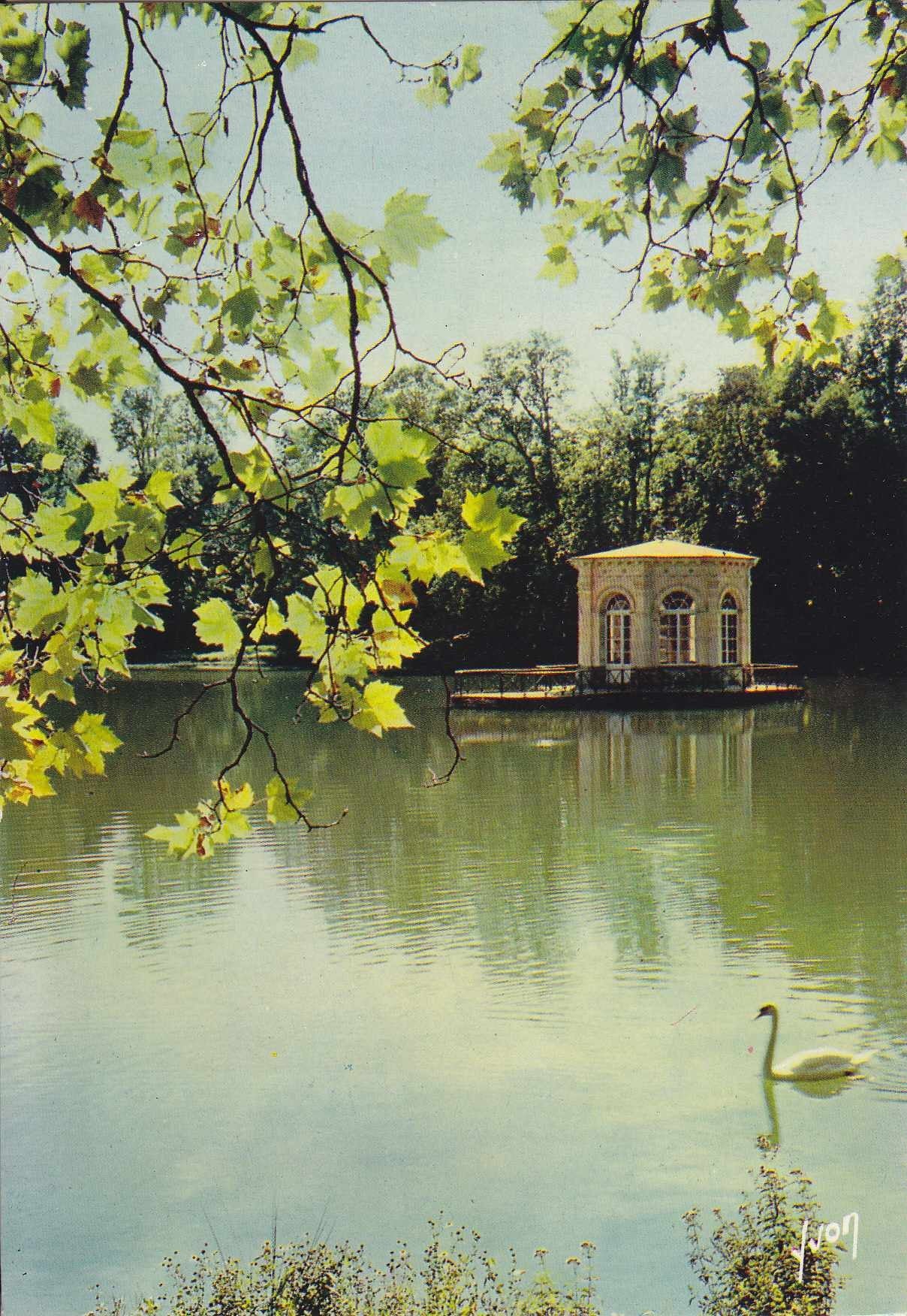 Postal 61111: estanque de las carpas. Castillo de Fontainebleau