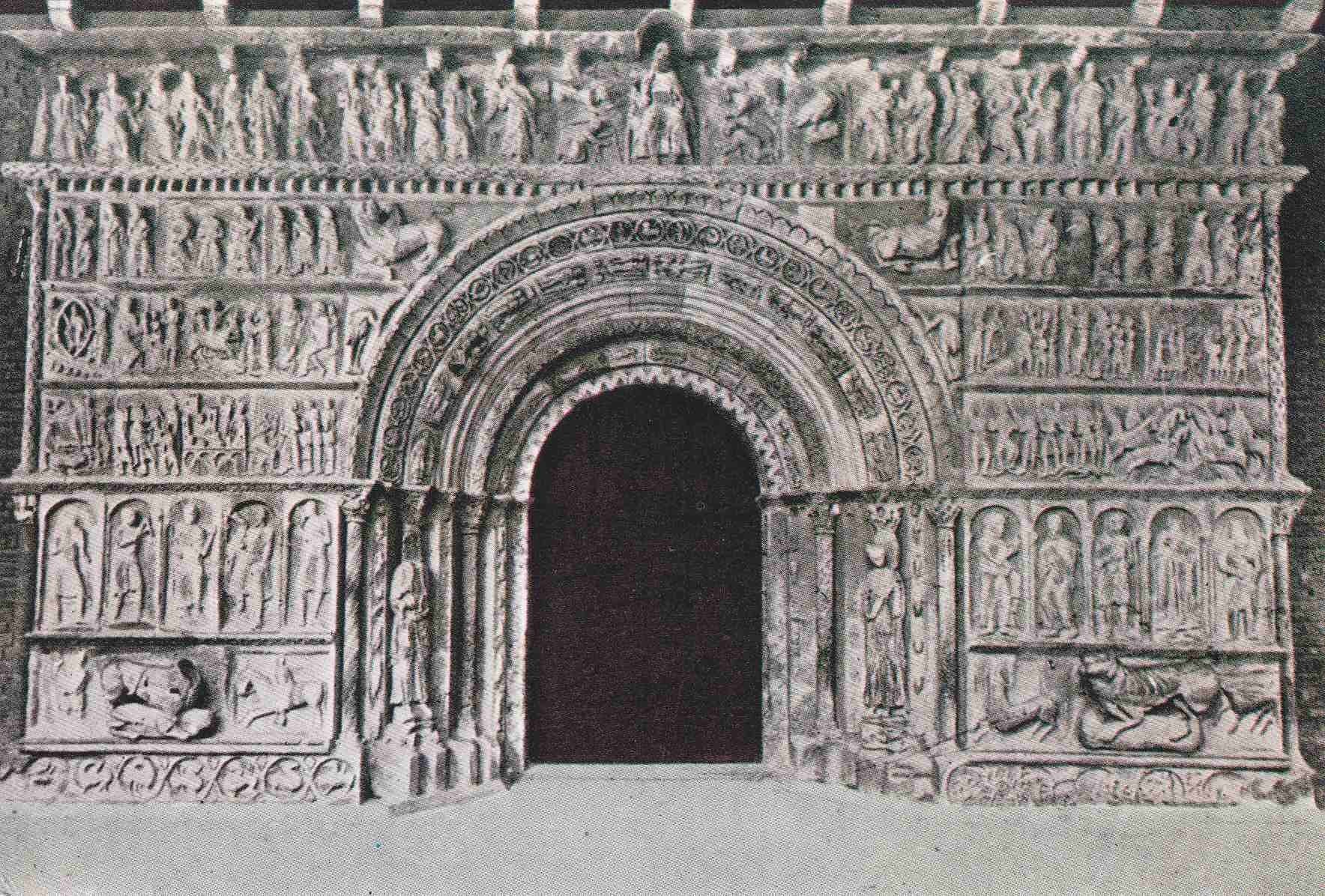 Postal 61112: Portada del Monasterio de Sta. Maria de Ripoll (Ripoll)
