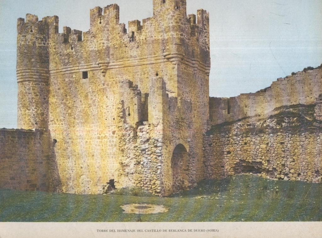 Lamina Castillos de España Edicion 1967 No.107: TORRE DEL HOMENAJE DEL CASTILLO DE BERLANGA DE DUERO (SORIA)