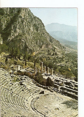Postal 021636 : The theatre and the temple of Apollo at Delphi