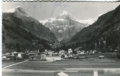Postal-Postcard 17221: SIXT Hotel Savoie - Vue generale au fond le Tenneverge