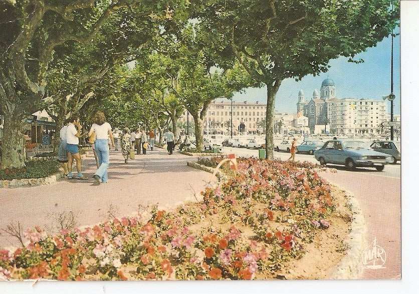 Postal 032967 : La Cote dAzur - Saint Raphael. La nouvelle Promenade et le Port
