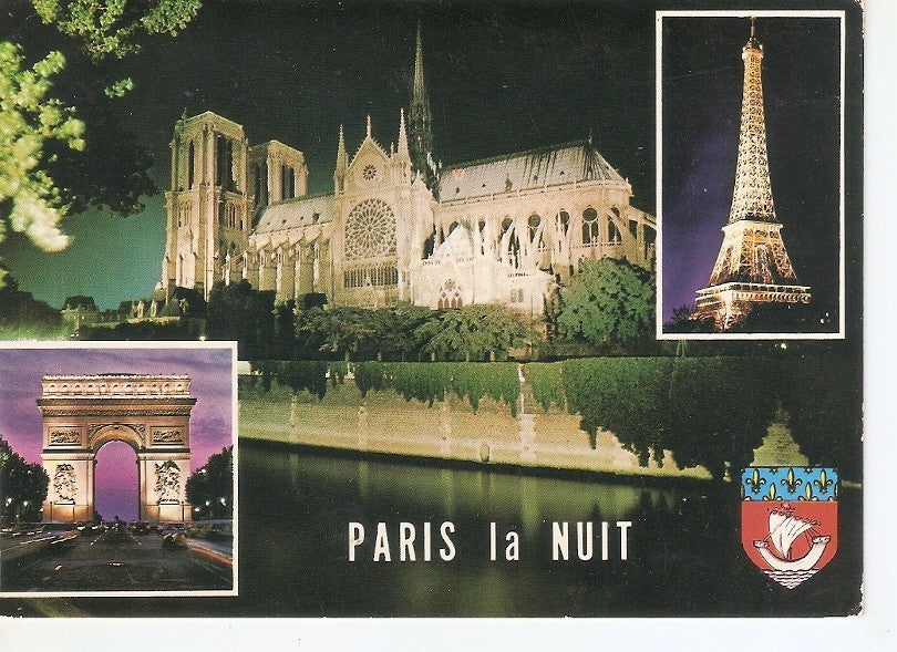 Postal 045962 : Paris la nuit. Notre-Dame et la Seine. LArc de Triomphe. La Tour Eiffel