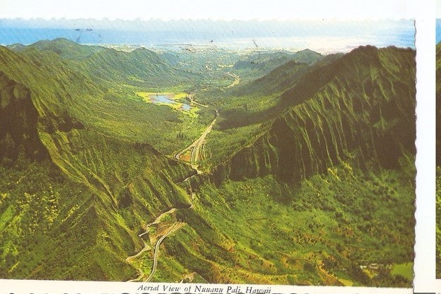 Postal 047014 : Aerial view of Nuuanu Pali Hawaii