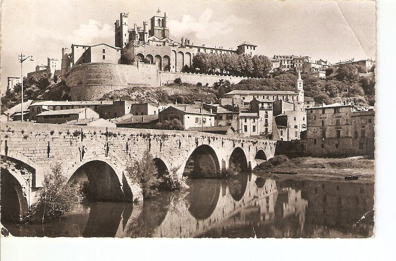 Postal 023073 : Beziers, Le Vieux Pont et la Cathedrale