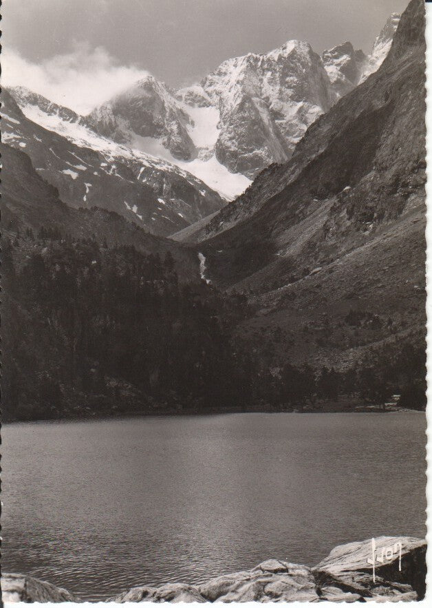 Postal-Postcard 17375: LAC DE GAUBE - Massif du Vignemale