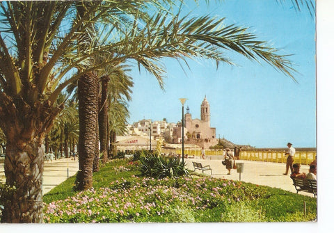 Postal 037755 : Sitges. Paseo y Jardines