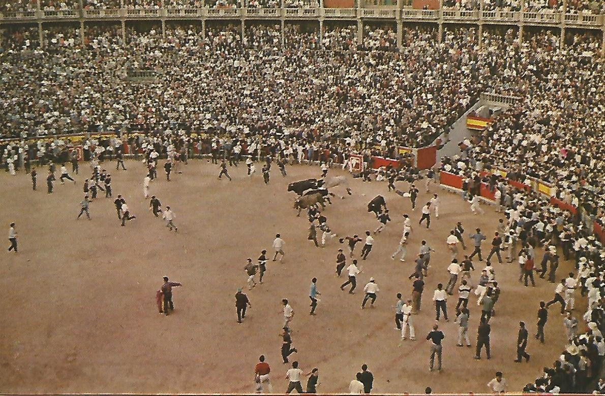 Postal 50587: PAMPLONA - Encierro Vista de la plaza