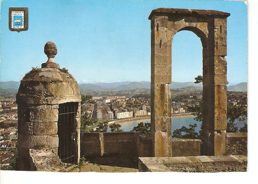 Postal 025211 : San Sebastian. Vista desde Urgull