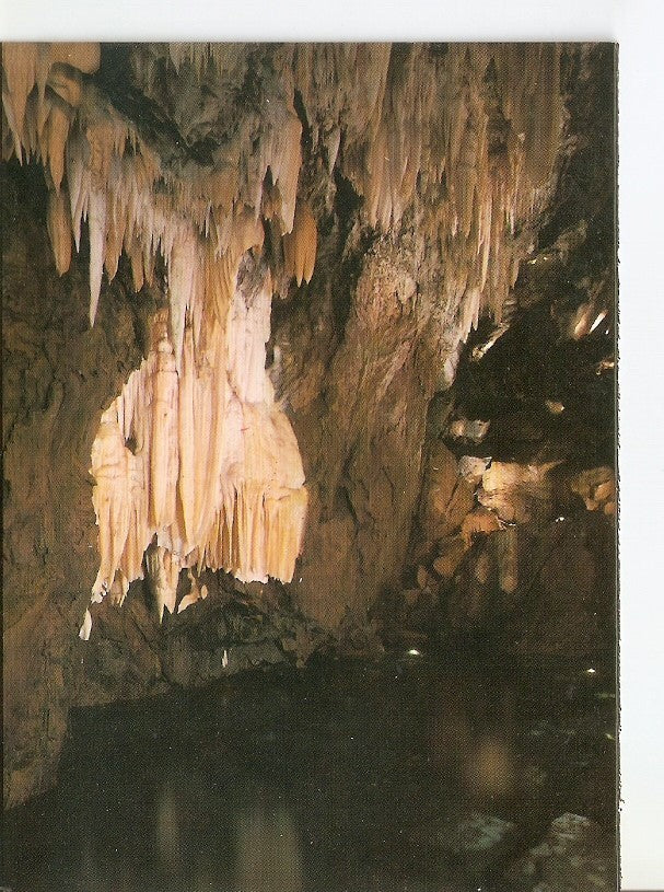 Postal 038913 : La Gruta de las Maravillas. Gran Lago (detalle)