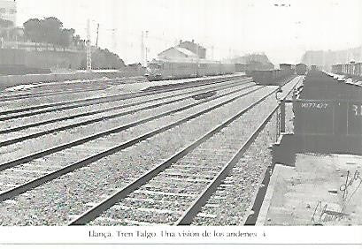 POSTAL 55225: Tren TAF en la estacion de Llança. 1965