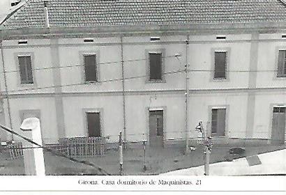 POSTAL 55234: Casa dormitorio de maquinistas. Antigua estacion de Girona 1971