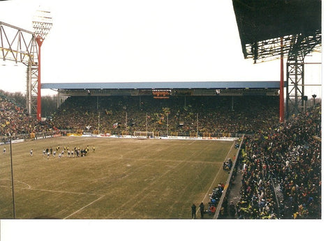 Foto Futbol 026304 : Estadio de futbol. Dortmund