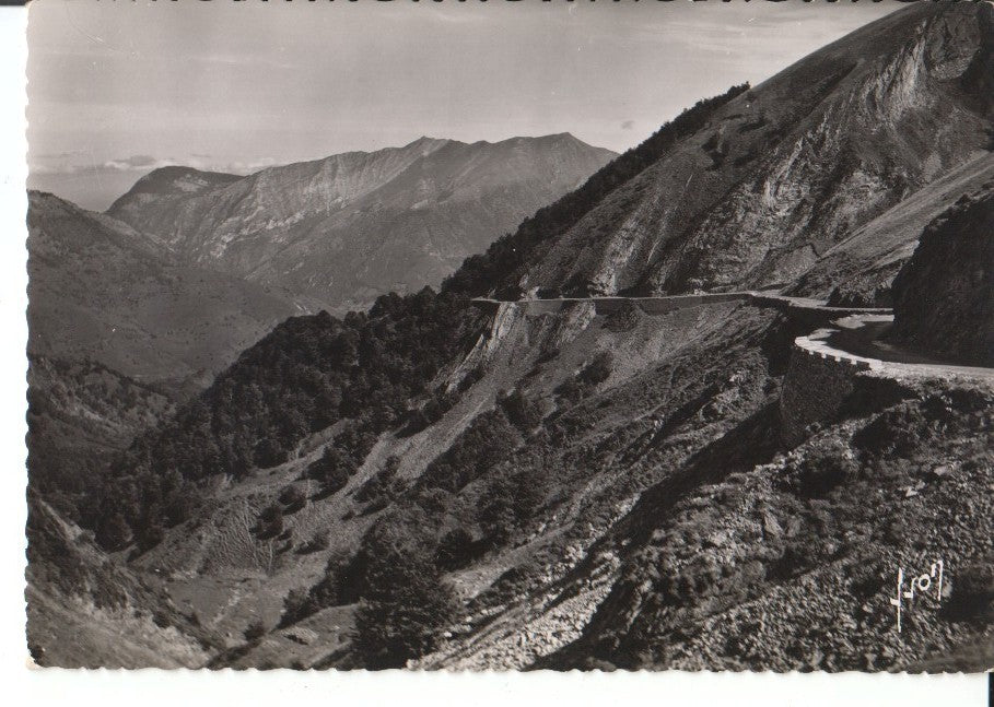 Postal-Postcard 17536: COL DAUBISQUE - Route Thermale d Argeles e Eaux-Bonnes