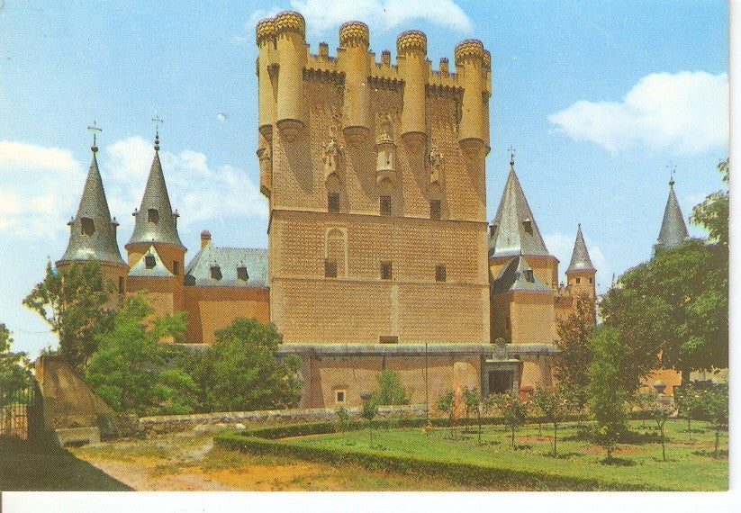 Postal 029587 : Segovia. Fachada principal del Alcazar