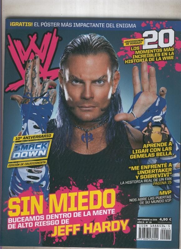 w  magazine numero 019: poster central de Jeff Hardy