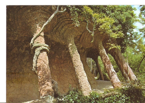 Postal 035233 : Barcelona. Parque Guell (arquitecto Gaudi). Paseo de la Lavanderia