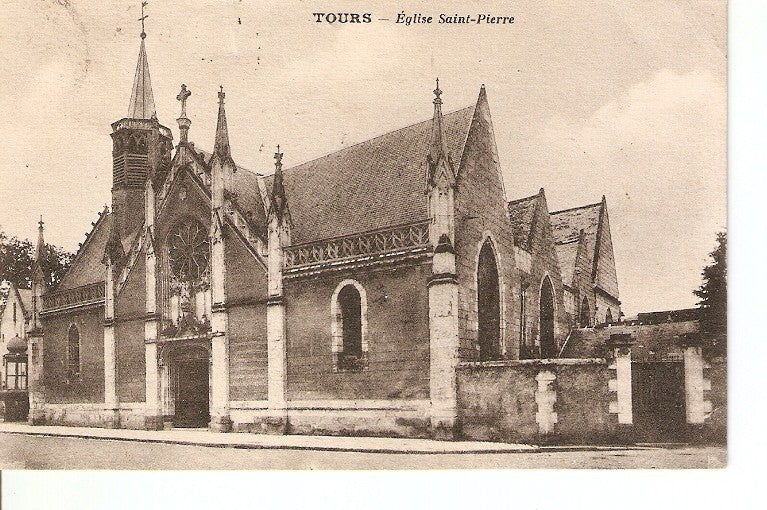 Postal 023079 : Tours - Eglise Sanit-Pierre