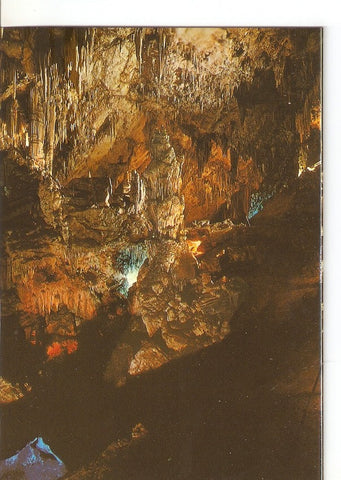 Postal 038895 : Cueva de Nerja (Malaga). Sala del cataclismo. Vista parcial
